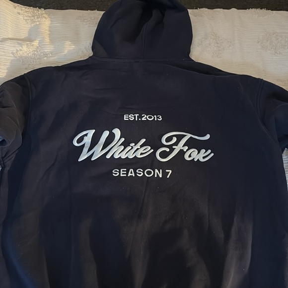 white fox hoodie - Picture 2 of 4